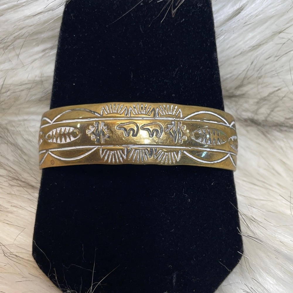 Vintage Navajo stamped sterling cuff, 12 KGF, 26.54 grams, hallmarked “N”